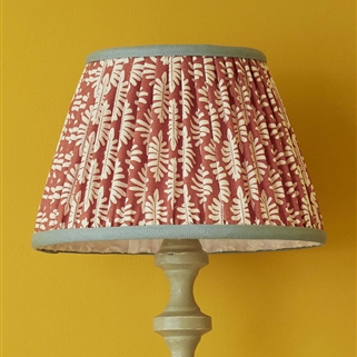 Little Fern - Peach - pleated, contrast trim, for lamp base